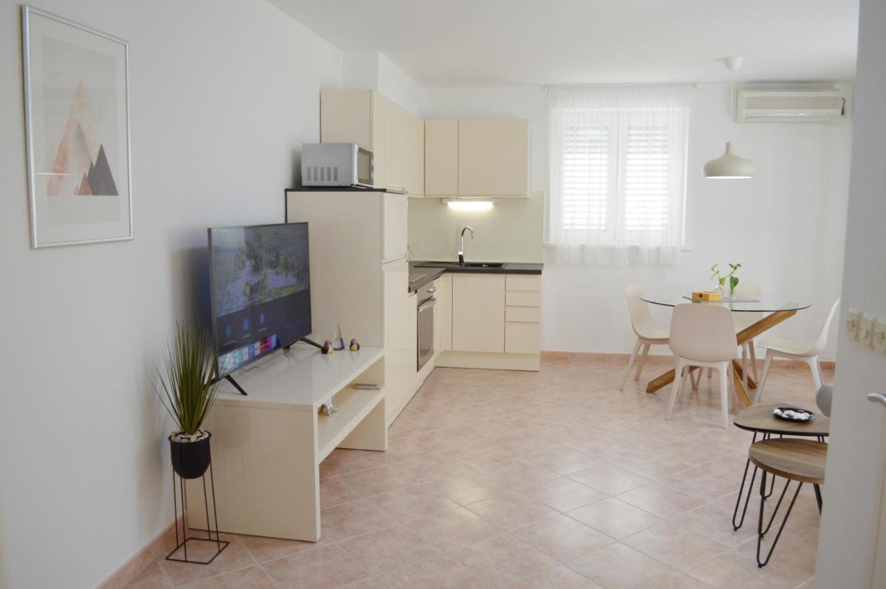 זאדאר Apartmani Milin מראה חיצוני תמונה